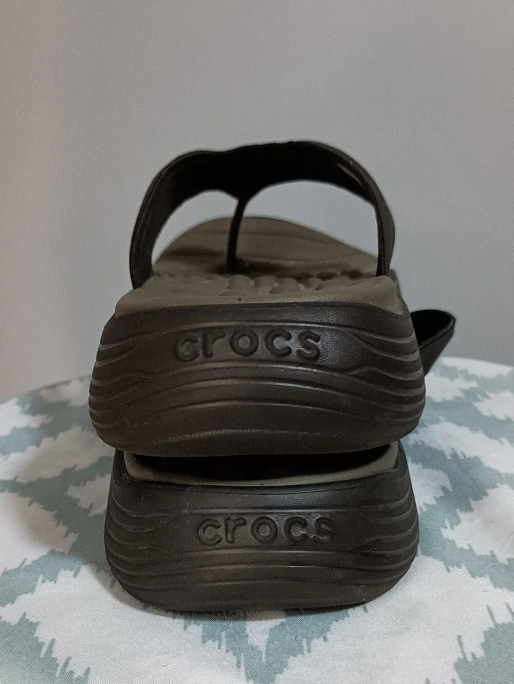 CROCS Reviva  Flip Flops  Sandals Mens 9m Women's Sz 11m